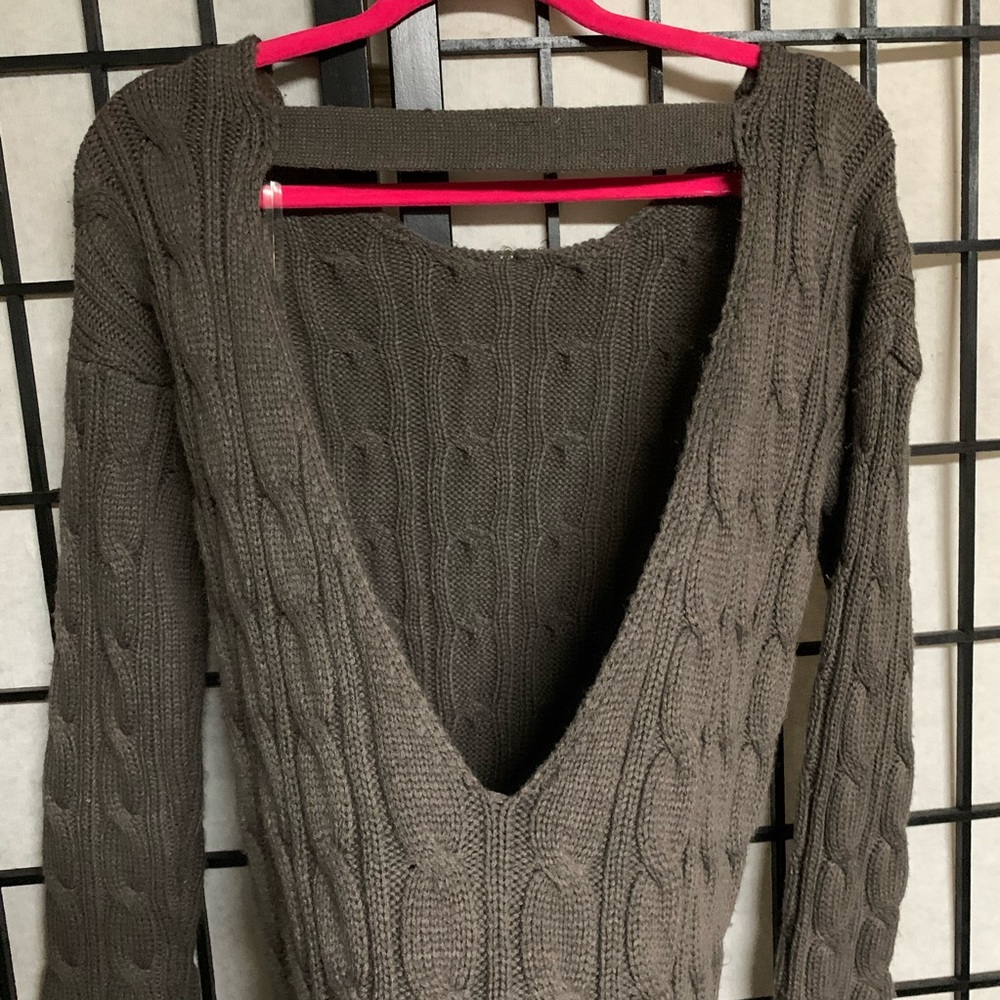 CHARLOTTE RUSSE Sweater Shirt